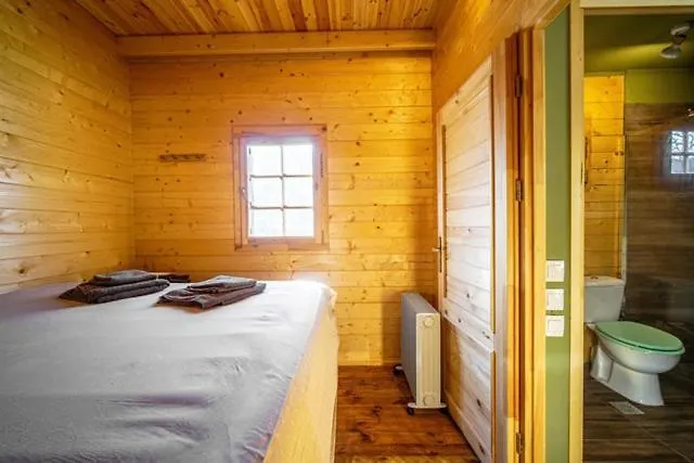 Wood By The River - For Nature Lovers Vytina